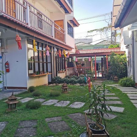 We Chiang Mai Guesthouse 2 ภายนอก รูปภาพ
