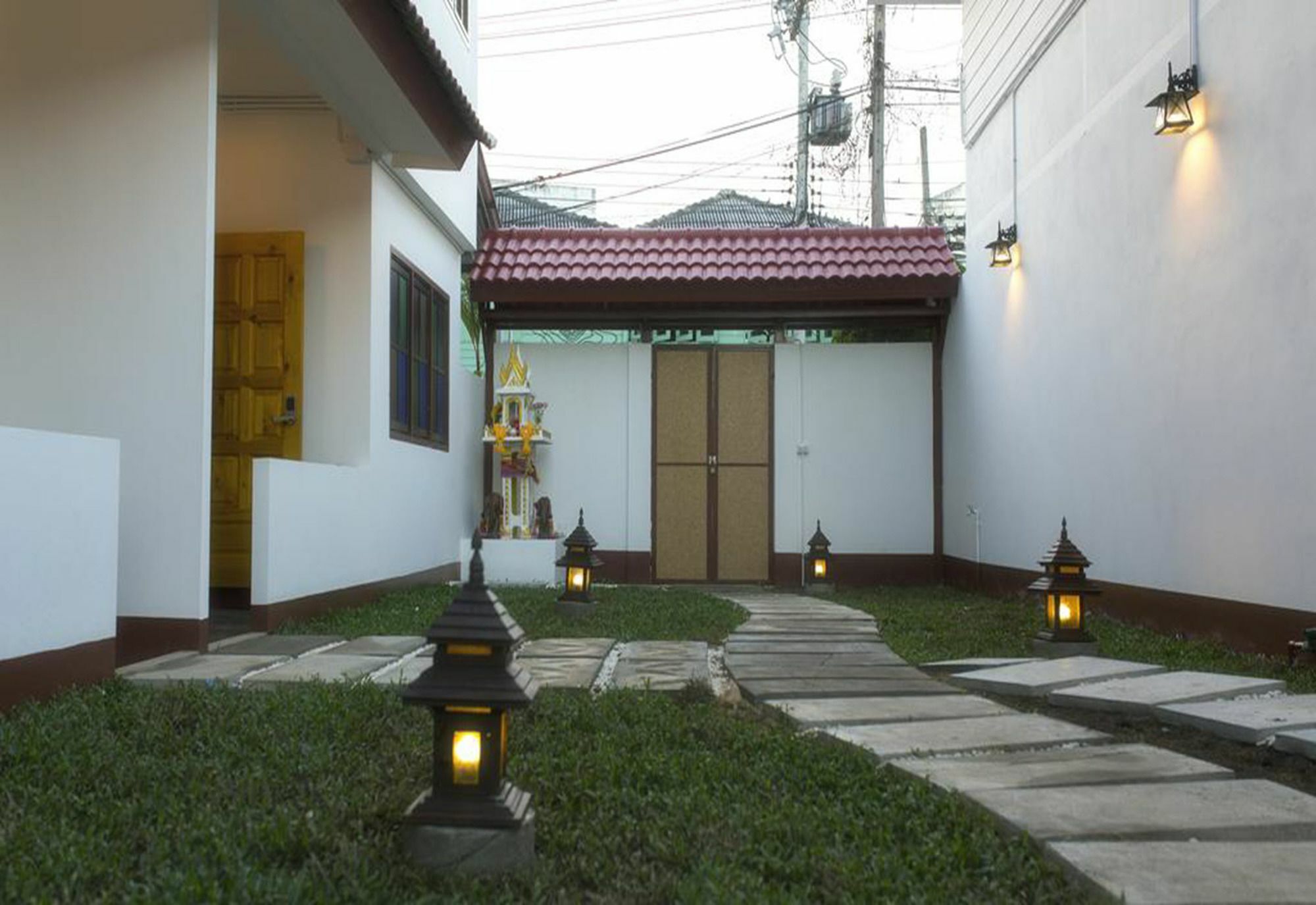 We Chiang Mai Guesthouse 2 ภายนอก รูปภาพ
