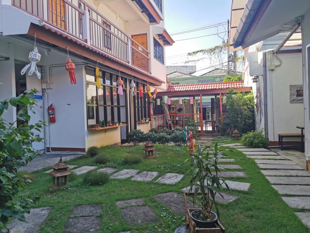 We Chiang Mai Guesthouse 2 ภายนอก รูปภาพ